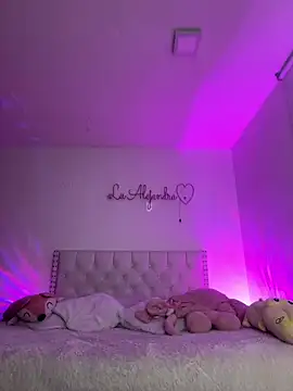 alee lenoxx online show from 03/05/25, 06:44