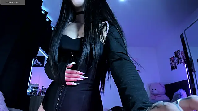 Snapshot of satanbabee chatting on 06/01/26, 09:27 satanbabee online show from 06/01/26, 09:27