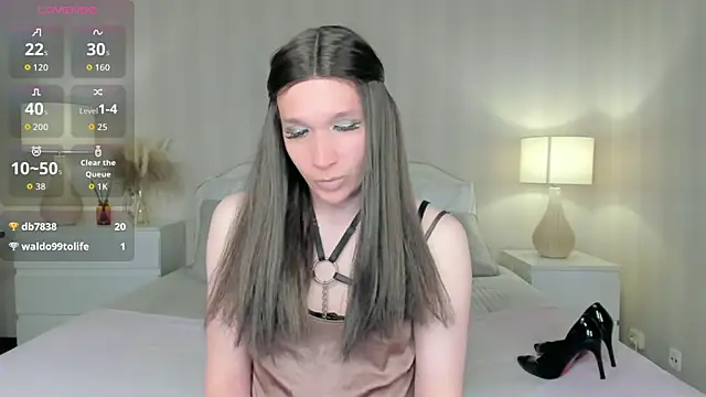 Snapshot of valeriasecret chatting on 06/04/26, 03:01 valeriasecret online show from 06/04/26, 03:01