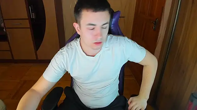 Snapshot of bigmark033 chatting on 03/03/25, 11:00 bigmark033 online show from 03/03/25, 11:00