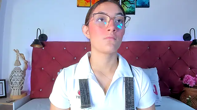 Ruth harvey  online show from 11/01/25, 01:57