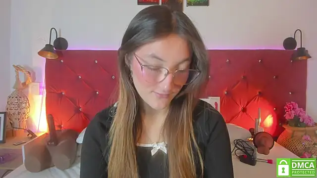 Ruth harvey  online show from 03/23/26, 01:04