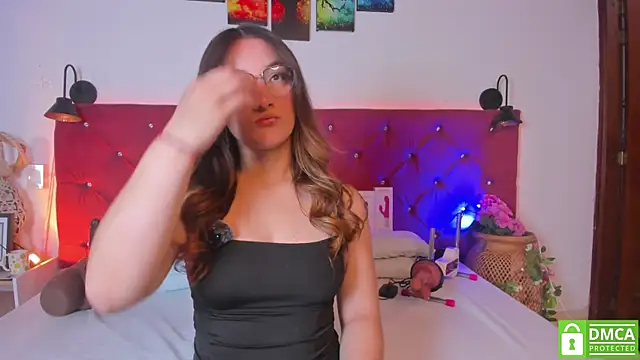 Ruth harvey  online show from 04/22/26, 01:45