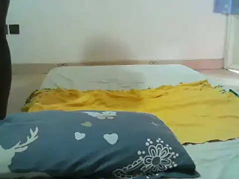 Snapshot of princess-cutie12 chatting on 02/26/25, 09:42 princess-cutie12 online show from 02/26/25, 09:42