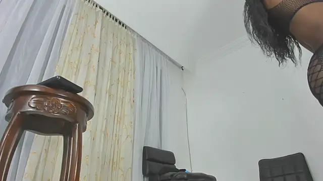 Snapshot of Alex_Keit chatting on 09/12/25, 01:44 Alex Keit online show from 09/12/25, 01:44