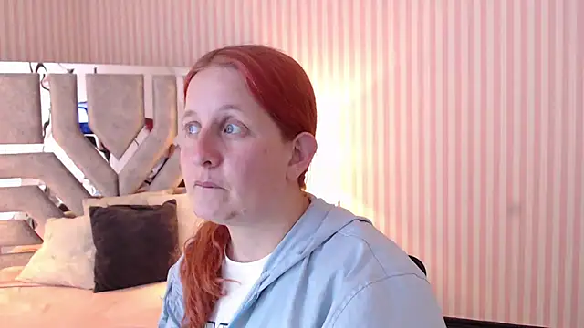 ViioletaMora online show from 03/12/25, 08:20