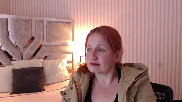 ViioletaMora online show from 03/19/25, 01:32