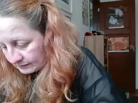 ViioletaMora online show from 04/02/26, 08:50