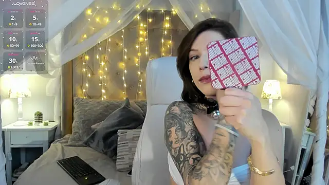 Snapshot of Hannah_Borbon chatting on 01/27/25, 03:37 Hannah Borbon online show from 01/27/25, 03:37