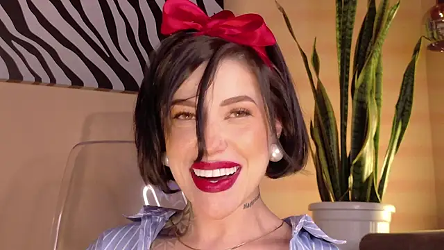 Snapshot of Hannah_Borbon chatting on 10/01/25, 08:48 Hannah Borbon online show from 10/01/25, 08:48