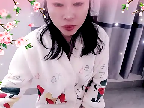 xiaoxuer online show from 12/13/24, 03:27