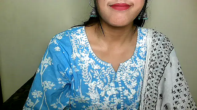Snapshot of Princess_noorjahan chatting on 12/30/24, 06:16 Princess noorjahan online show from 12/30/24, 06:16