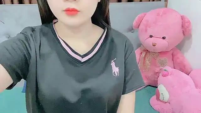 Snapshot of Funikio chatting on 03/11/25, 10:51 Funikio online show from 03/11/25, 10:51