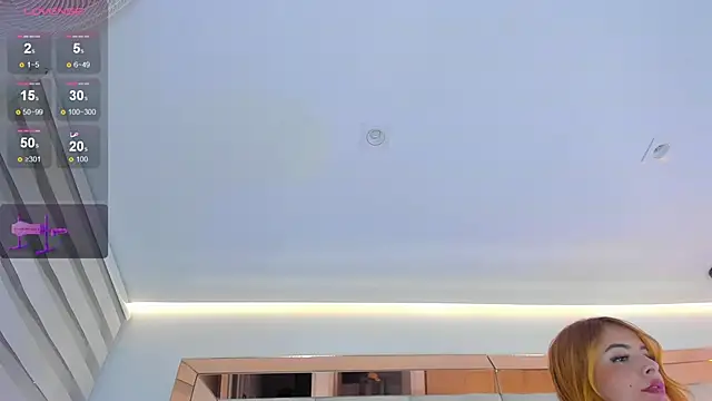 Snapshot of Salomethompson- chatting on 02/13/25, 12:35 Salomethompson- online show from 02/13/25, 12:35