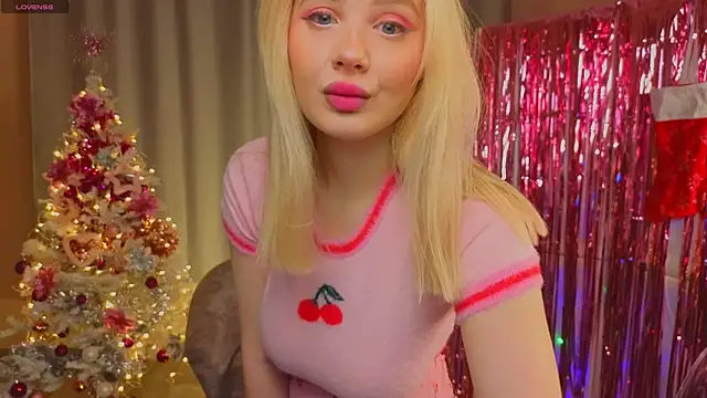 Snapshot of oliviabr0wn0 chatting on 12/03/24, 02:03 oliviabr0wn0 online show from 12/03/24, 02:03