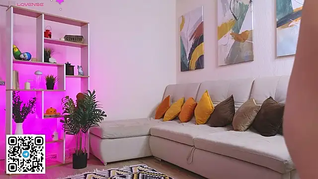 oliviabr0wn0 online show from 02/03/26, 06:22