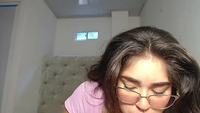 Melody phillips2 online show from 10/16/25, 03:35