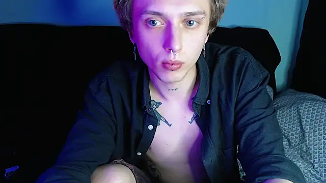 Snapshot of axxxturel chatting on 12/28/24, 07:22 axxxturel online show from 12/28/24, 07:22