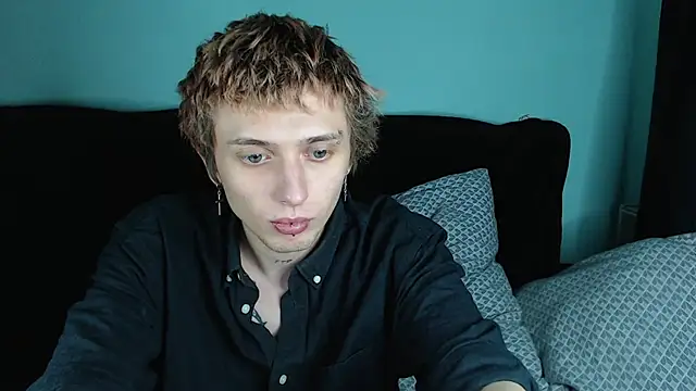 Snapshot of axxxturel chatting on 01/03/25, 02:54 axxxturel online show from 01/03/25, 02:54