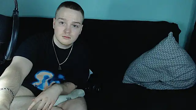 Snapshot of axxxturel chatting on 01/05/25, 09:36 axxxturel online show from 01/05/25, 09:36