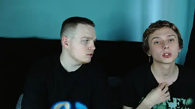 Snapshot of axxxturel chatting on 01/06/25, 10:13 axxxturel online show from 01/06/25, 10:13