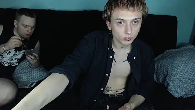 Snapshot of axxxturel chatting on 01/07/25, 12:13 axxxturel online show from 01/07/25, 12:13