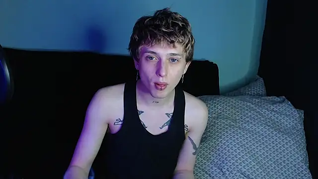 Snapshot of axxxturel chatting on 02/25/25, 05:47 axxxturel online show from 02/25/25, 05:47