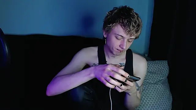 Snapshot of axxxturel chatting on 02/26/25, 04:36 axxxturel online show from 02/26/25, 04:36