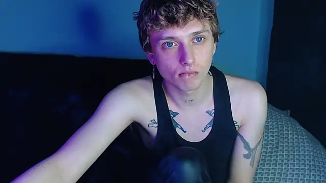 Snapshot of axxxturel chatting on 03/01/25, 01:53 axxxturel online show from 03/01/25, 01:53