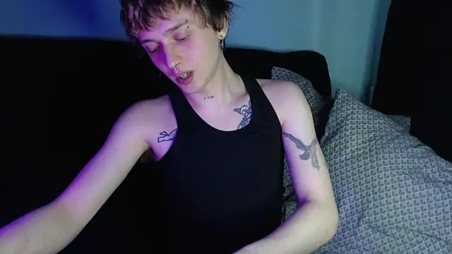 Snapshot of axxxturel chatting on 03/05/25, 05:29 axxxturel online show from 03/05/25, 05:29