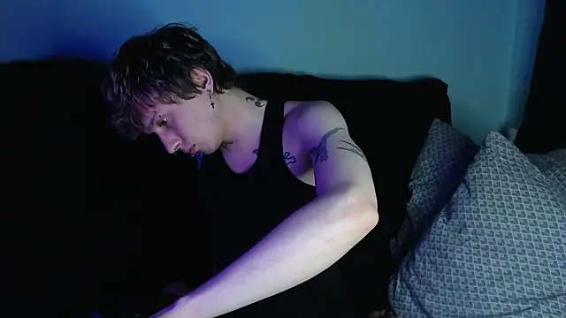 Snapshot of axxxturel chatting on 03/14/25, 08:49 axxxturel online show from 03/14/25, 08:49