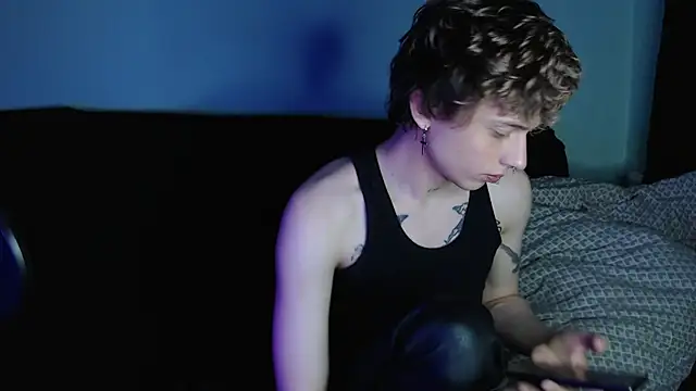 Snapshot of axxxturel chatting on 03/22/25, 05:20 axxxturel online show from 03/22/25, 05:20