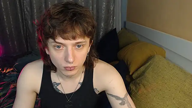 Snapshot of axxxturel chatting on 11/20/25, 11:26 axxxturel online show from 11/20/25, 11:26