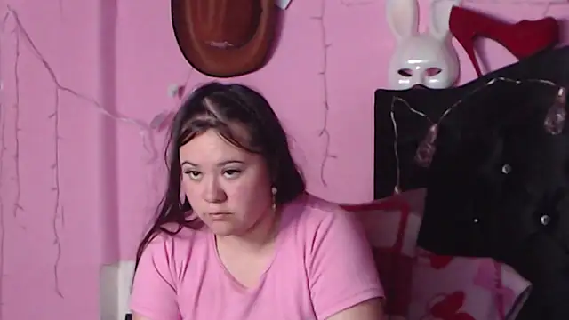 NikkiRous  online show from 01/21/25, 04:27