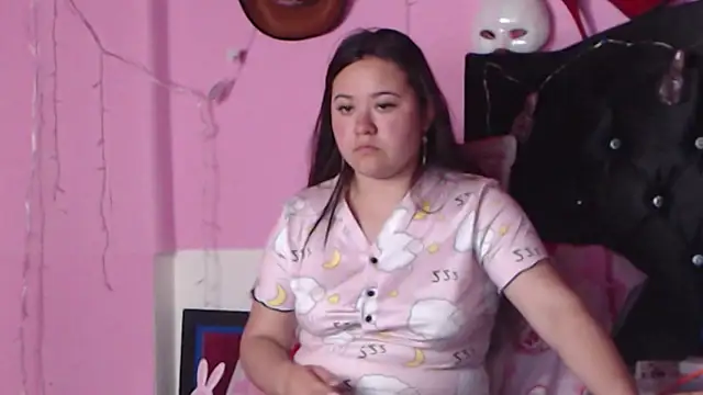 NikkiRous  online show from 01/25/25, 05:40