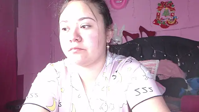 NikkiRous  online show from 02/14/25, 11:53