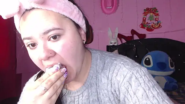 NikkiRous  online show from 02/26/25, 12:58