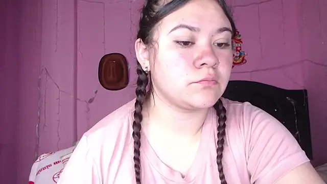 NikkiRous  online show from 03/04/25, 12:33