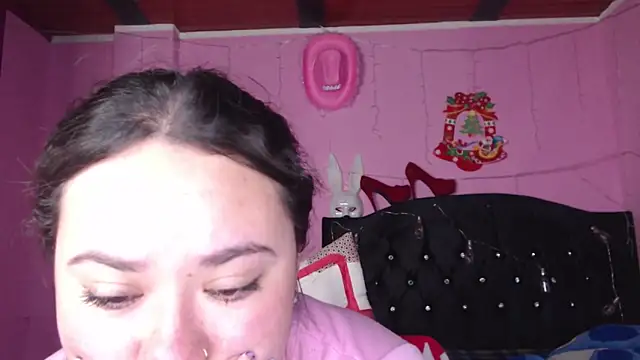 NikkiRous  online show from 03/04/25, 07:01