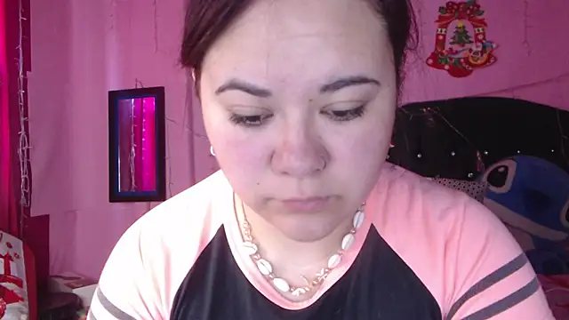 NikkiRous  online show from 11/22/25, 12:37