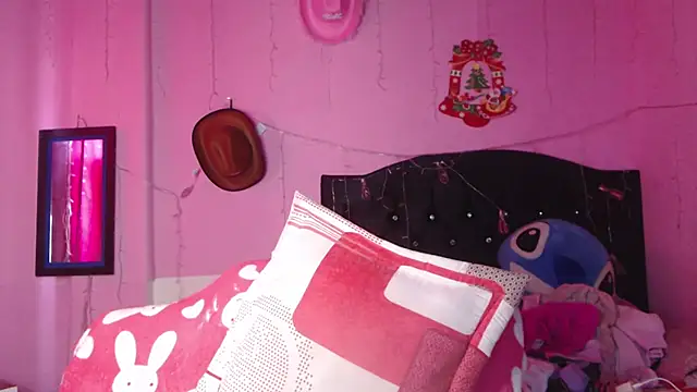 NikkiRous  online show from 11/25/25, 01:11