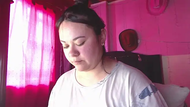 NikkiRous  online show from 02/26/26, 07:13