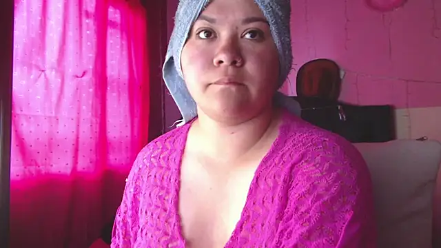 NikkiRous  online show from 03/19/26, 12:09