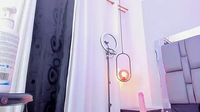 Emily Gil1 online show from 02/07/25, 04:46