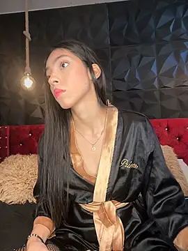 Snapshot of Ema_azel chatting on 12/11/24, 01:39 Ema azel online show from 12/11/24, 01:39