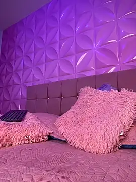 Snapshot of Ema_azel chatting on 12/19/24, 04:57 Ema azel online show from 12/19/24, 04:57