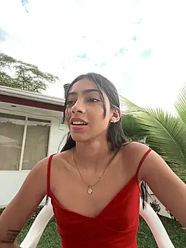 Snapshot of Ema_azel chatting on 01/17/25, 01:13 Ema azel online show from 01/17/25, 01:13