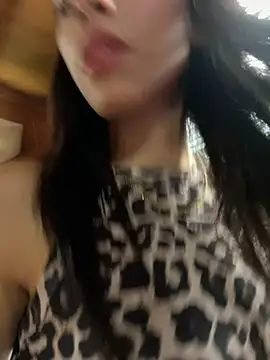 Snapshot of Ema_azel chatting on 02/17/25, 02:15 Ema azel online show from 02/17/25, 02:15