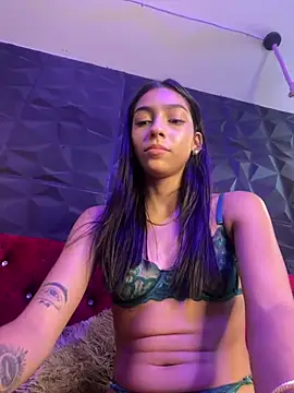 Snapshot of Ema_azel chatting on 03/12/25, 04:35 Ema azel online show from 03/12/25, 04:35