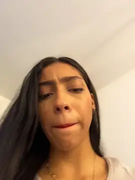 Ema azel online show from 03/26/26, 01:49